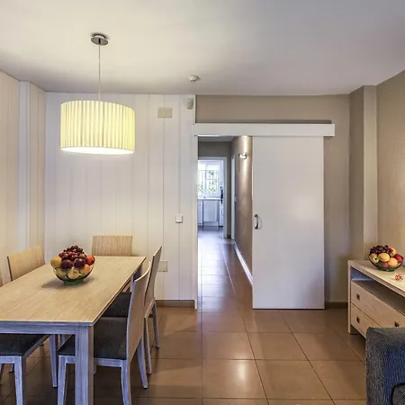 Aparthotel Amigos Club 3*
