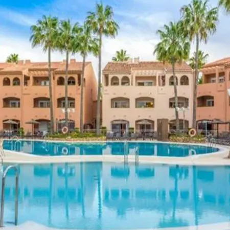 Amigos Club Aparthotel