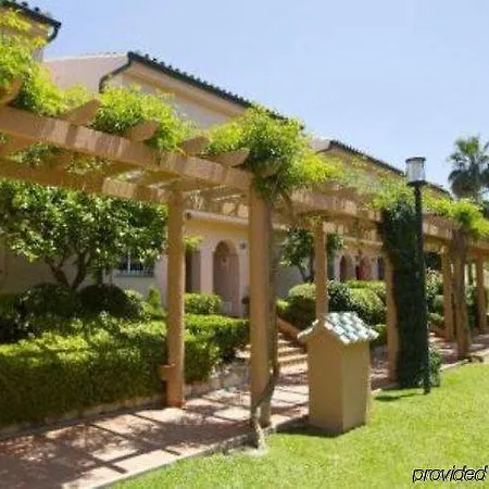 Amigos Club Aparthotel