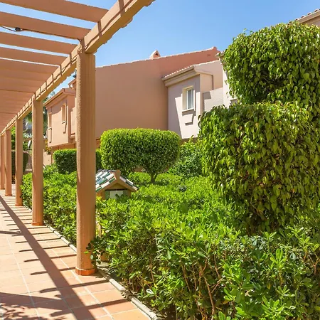Amigos Club Aparthotel